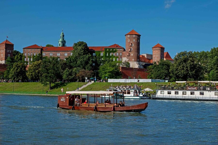 Krakow: 1-Hour Evening Vistula River Cruise - Drinks, comfort, and the small choices that shape your evening