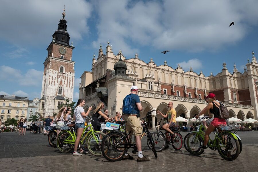 Krakow: 3-Hour Small Group Tour on E-Bike - Kazimierz and plac Nowy: street energy you can actually cycle through