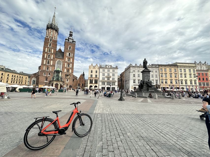Krakow: 3-Hour Small Group Tour on E-Bike - Pace, riding skills, and how to stay comfortable in a busy city
