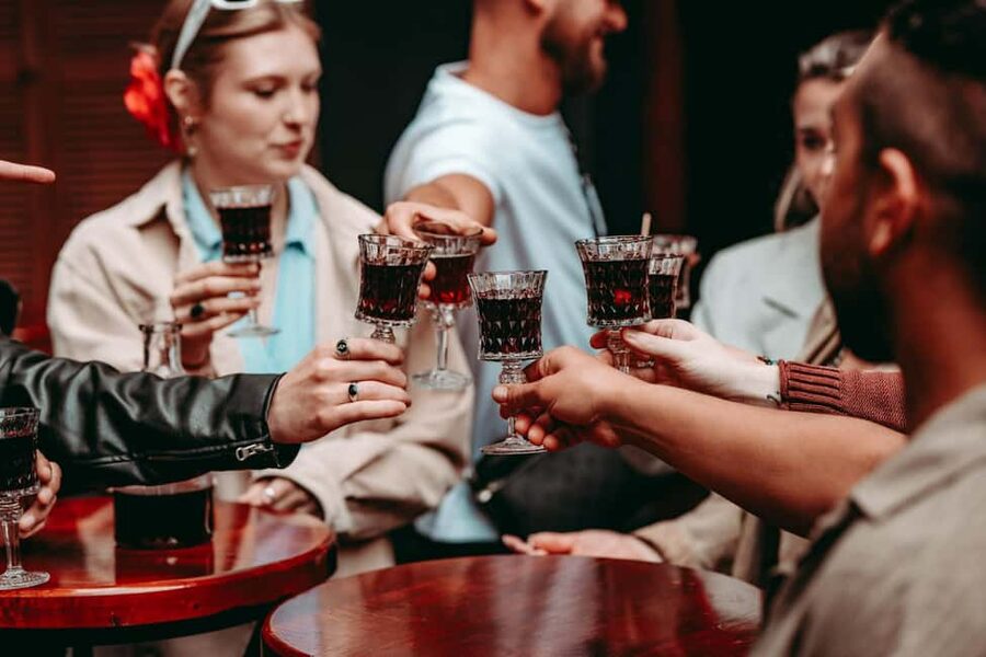 Krakow: 6 pm Tipsy Bar Tour With Karaoke+Twist (Thu-Fri-Sat) - Should you book this Krakow Tipsy Bar Tour with Karaoke plus Twist?