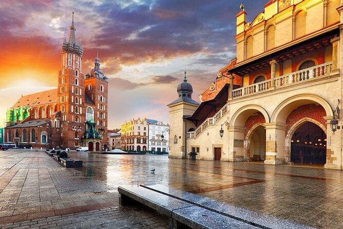 Krakow and Auschwitz Small Group Tour from Warsaw with Lunch - Krakow Old Town sightseeing: Market Square, Gothic churches, and Wawel Hill