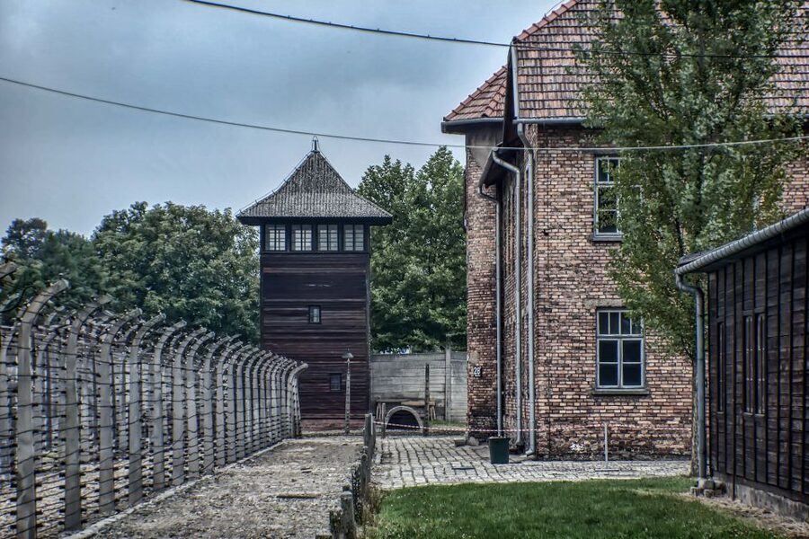 Krakow: Auschwitz and Wieliczka Salt Mine Combo Tour - What to Pack, Plus the Rules That Can Affect Entry