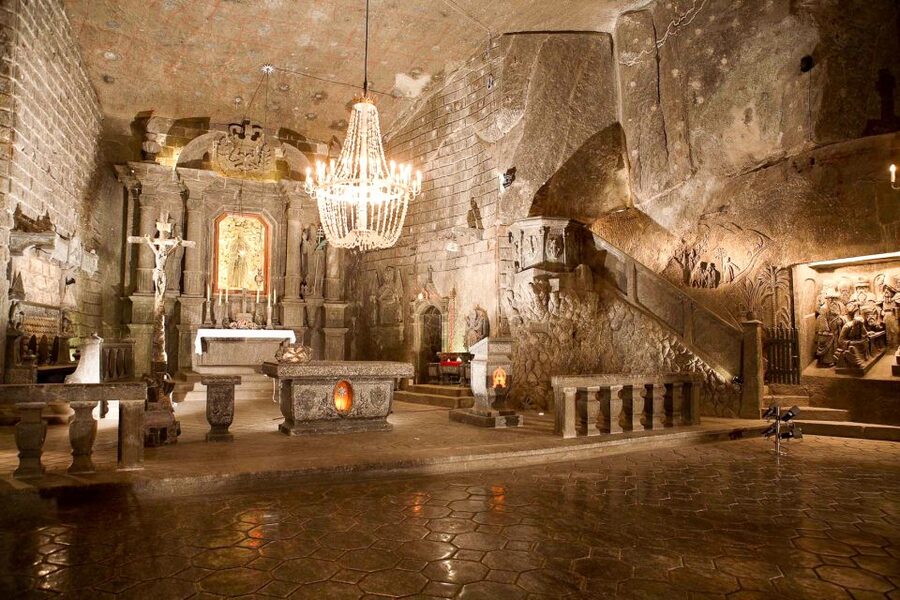 Krakow: Auschwitz-Birkenau and Salt Mine Guided Tour - Should you book this Krakow Auschwitz and Salt Mine tour?