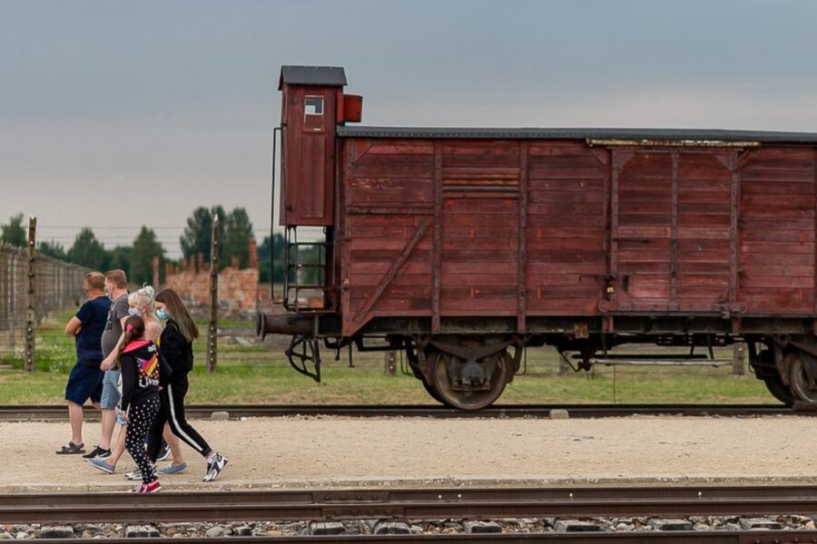 Krakow: Auschwitz-Birkenau Tour Limited to 15 Visitors - Krakow to Auschwitz, why the limited-to-15 setup matters