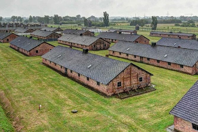 Krakow: Auschwitz-Birkenau Tour & Museum Expert Guide - Auschwitz I: what the guided walk includes (and how to get more from it)