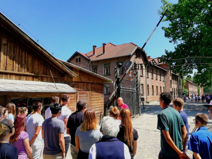 Krakow: Auschwitz Guided Tour with Pickup and Optional Lunch - Key highlights at a glance