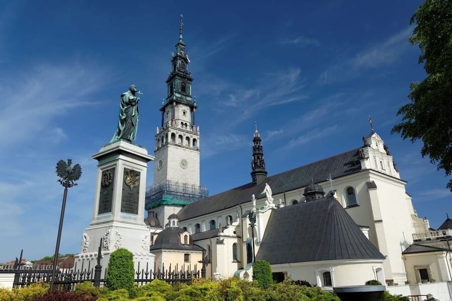 Krakow: Black Madonna Sanctuary of Czestochowa - Guided Tour - The Monastery Hill, the Tower, and Your 1-Hour Breather
