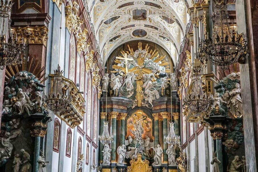 Krakow: Black Madonna Sanctuary of Czestochowa - Guided Tour - Lunch Break in Częstochowa: Keep It Simple