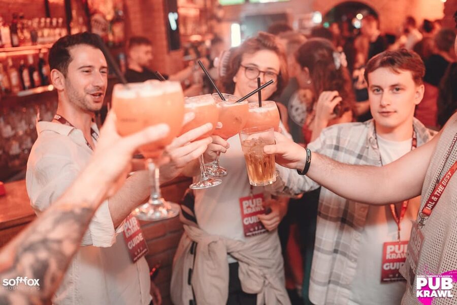 Krakow: Bottomless Brunch with 3-Course Meal and Drinks - Floriańska meet-up at Klub Społem Deluxe, and how the night flows