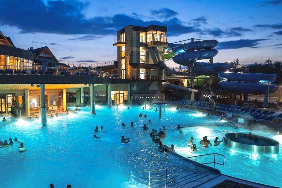 Krakow: Chocholowskie Baths with Ticket and Transportation - What to bring for Chochołowskie, plus what to rent or buy
