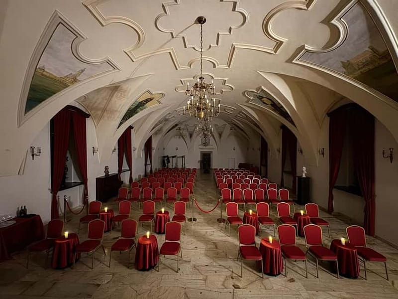 Krakow: Chopin Concert by Candle Glow - Timing, seating, and that pre-show queue reality