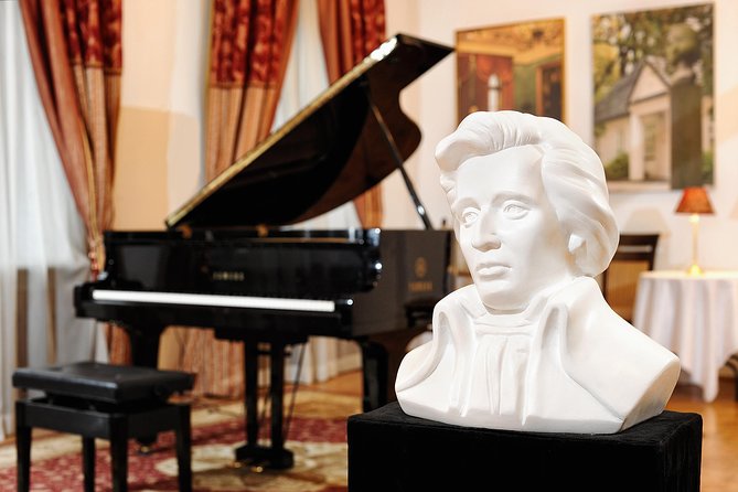 Krakow: Chopin Piano Concert in St. Bernardine Church - Finding Bernardyńska 2, and arriving before the doors open