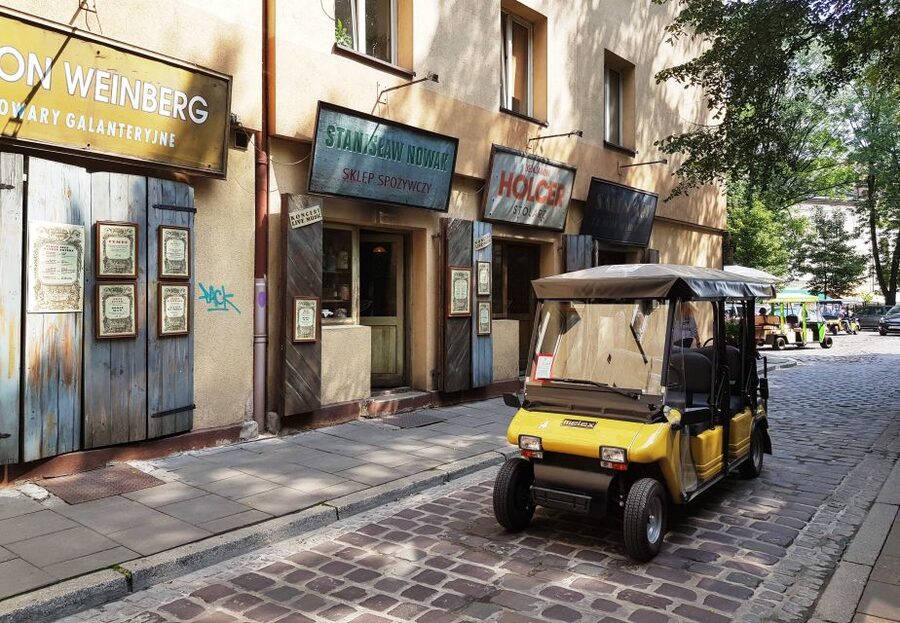 Krakow: City Tour by Electric Golf Cart - Audio guide in 28 languages, plus live English driver-guide