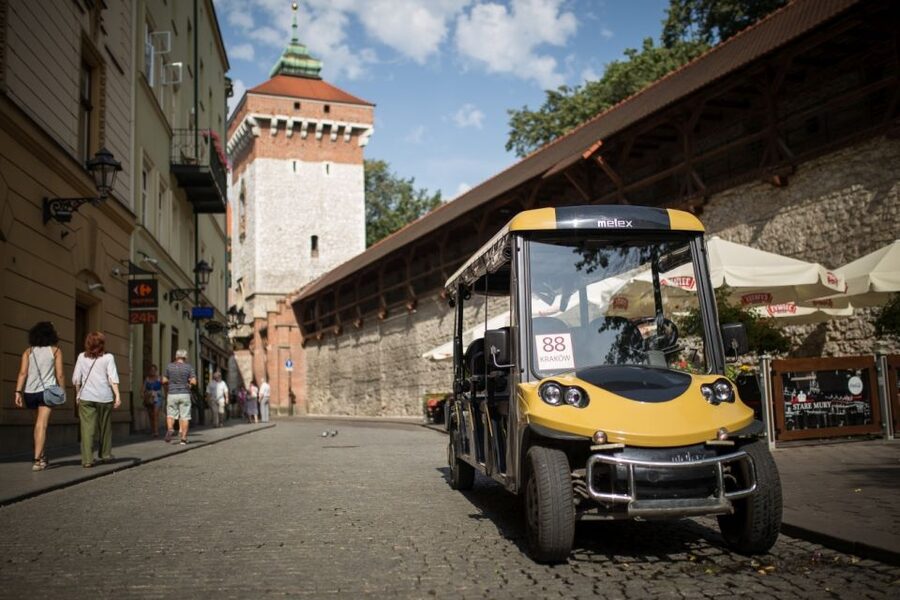 Krakow: City Tour of 3 Districts by Electric Car - Old Town: Rynek Główny, Sukiennice, and the landmarks around you