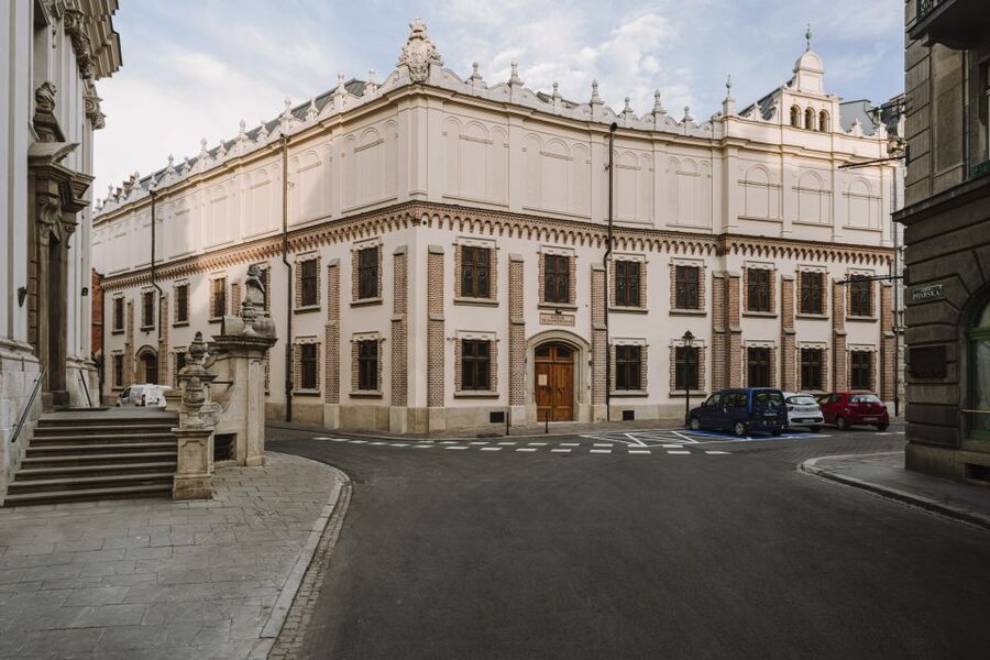 Krakow: Czartoryski Museum Entry Ticket with Museum Pass - Should you book this Czartoryski Museum and museum pass ticket?