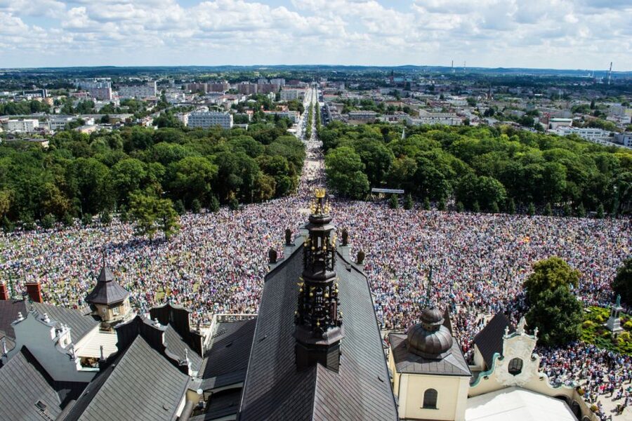 Krakow: Czestochowa Black Madonna Guided Day Tour & PickUp - What kind of traveler should book this?