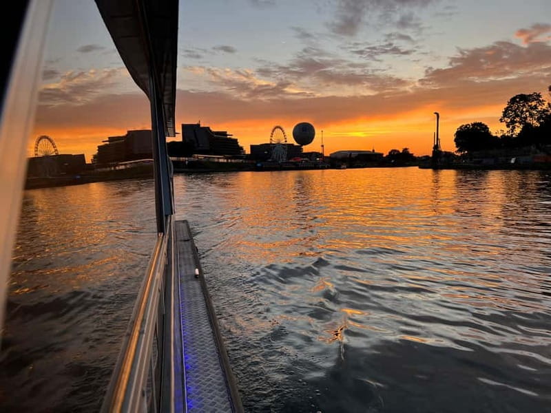 Krakow: Day or Night Vistula River Cruise with Audio Guide - The big sights, in the exact order: what you’ll pass and why it matters