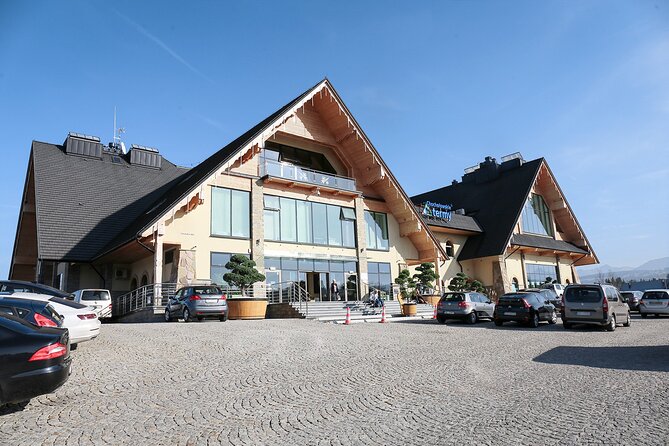 Kraków: Explore Zakopane Tatra Mountain and optional Thermal Bath - Chocholowskie Termy thermal baths: the highlight, with crowd and towel details to know