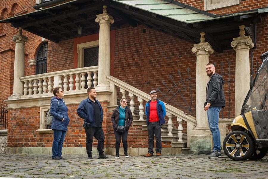 Krakow: Extended City Sightseeing Tour - Eco Buggy Golf Cart - Kazimierz: synagogues, squares, and the feel of a different Krakow