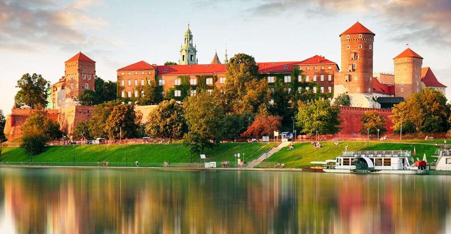 Krakow: Guided Old Town Tour - Wawel Royal Castle, a Majestic Finish That Keeps the Day Flowing