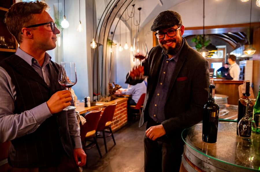 Krakow: Guided Wine Bar Tour with Tastings and Snacks - Why this Krakow wine bar tour makes sense
