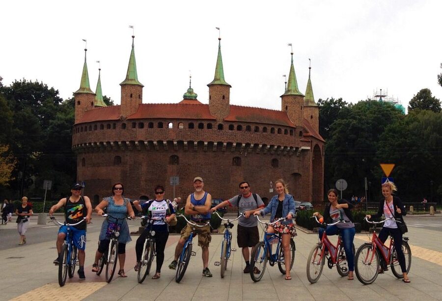 Krakow: Highlights of Krakow Bike Tour - Small Group - Wawel Castle area and Church on the Rock: short pauses that pay off