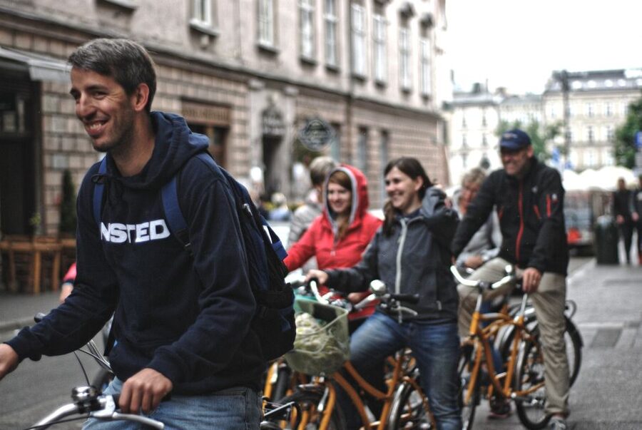 Krakow: Highlights of Krakow Bike Tour - Small Group - Lunch break reality: it’s scheduled, but you need to plan for food