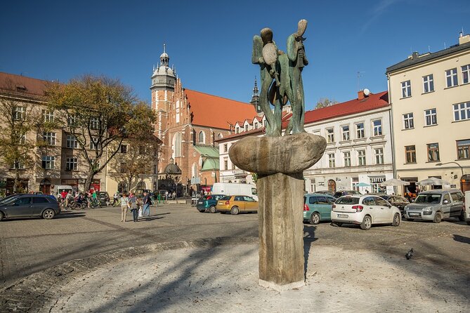 Krakow: Jewish Ghetto Guided Tour - Entering Podgórze, Where the Ghetto Was Rewritten