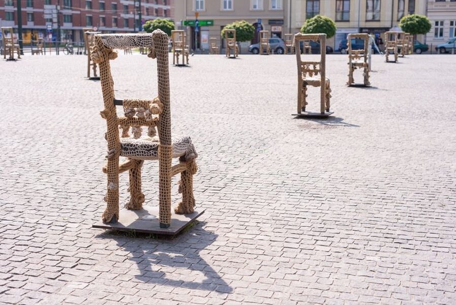 Krakow: Jewish Ghetto Guided Walking Tour - Krakow Jewish Ghetto tour in Podgórze: what you’re really paying for