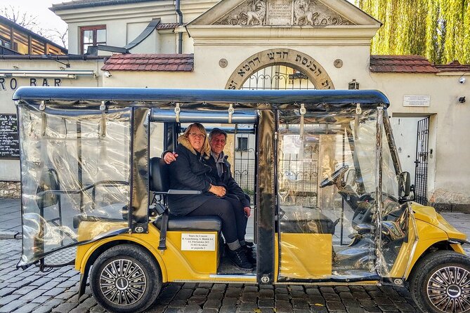 Krakow Jewish Quarter and Ghetto Tour by Electric Golf Cart - The Podgórze pharmacy stop, and how people tried to protect others