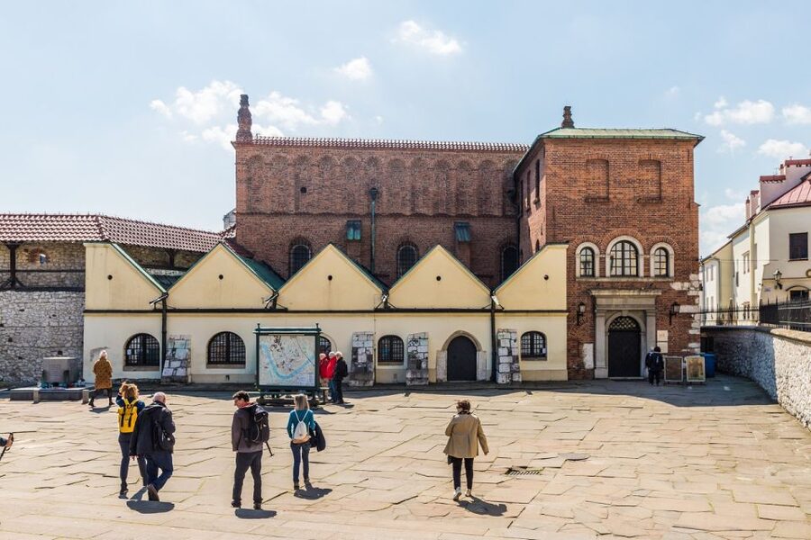 Krakow: Jewish Quarter and Schindler's Factory Guided Tour - Duration, Walking Distance, and What to Wear