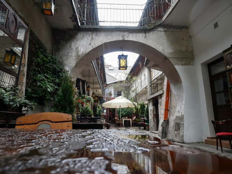 Krakow: Jewish Quarter Kazimierz Guided Walking Tour - Old Synagogue Museum: oldest preserved synagogue in Poland
