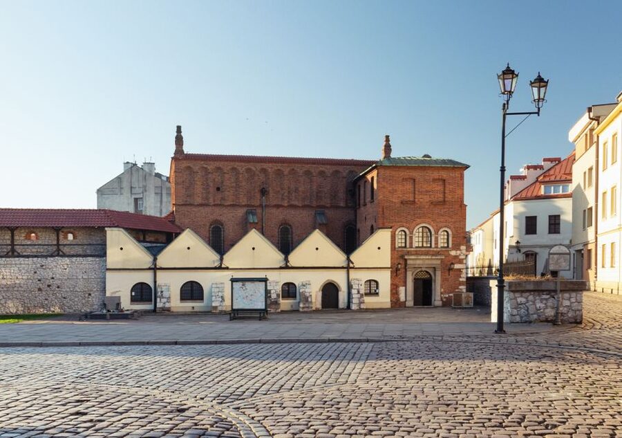 Krakow: Kazimierz District Jewish Heritage Tour - Price and value for a 2-hour Jewish heritage walk
