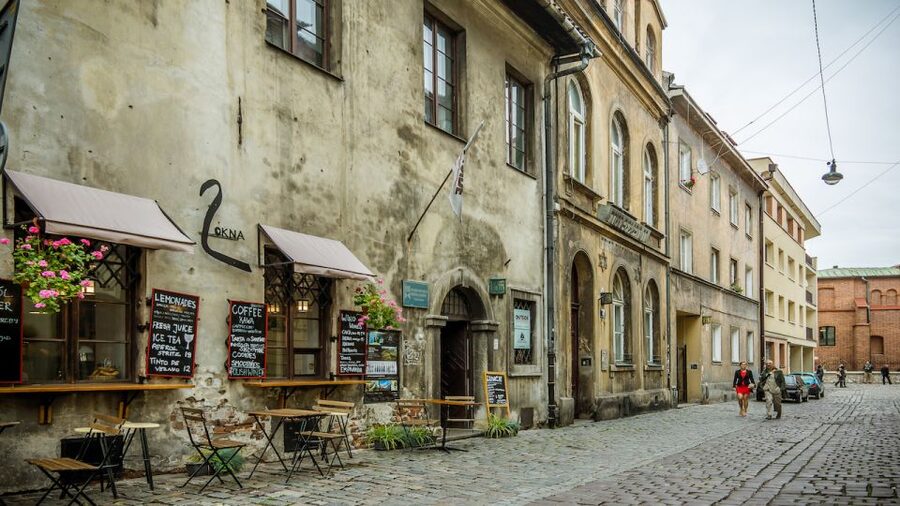 Krakow: Kazimierz Jewish Quarter Walking Tour - Why Kazimierz Works So Well as a Walking Tour