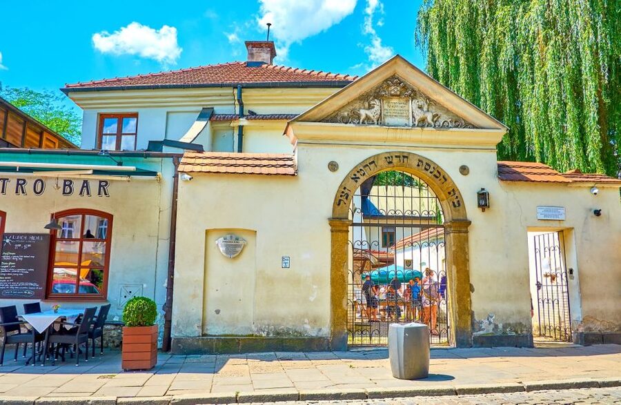 Krakow: Kazimierz, Schindler's Factory & Ghetto with Guide - Key things that make this tour work well
