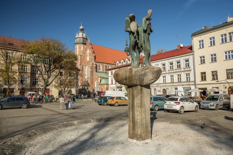 Krakow: Kazimierz, Schindler's Factory & Ghetto with Guide - Should You Book This Krakow Jewish History Tour?