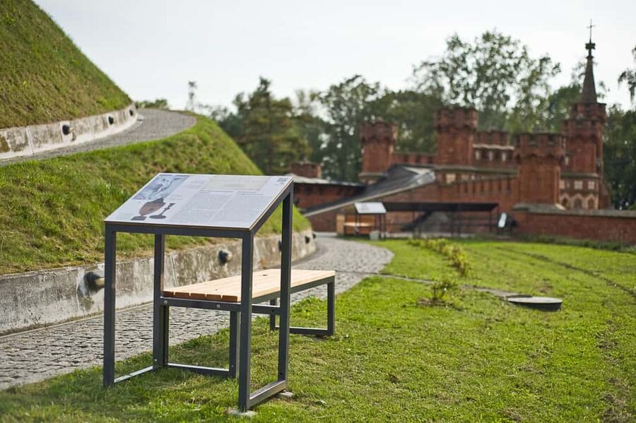 Krakow: Kościuszko Mound Entry Ticket with Exhibitions - A note on crowds and the panorama cafe