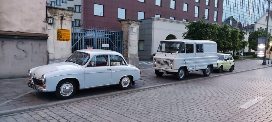 Krakow: Nowa Huta Guided Tour in Vintage Car - Price and what you truly get for $75