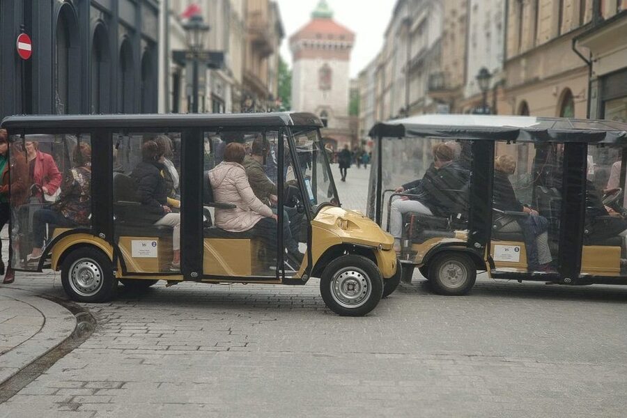 Krakow: Old Town, Ghetto, and Kazimierz Golf Cart Tour - UNESCO Old Town sights, seen with less legwork