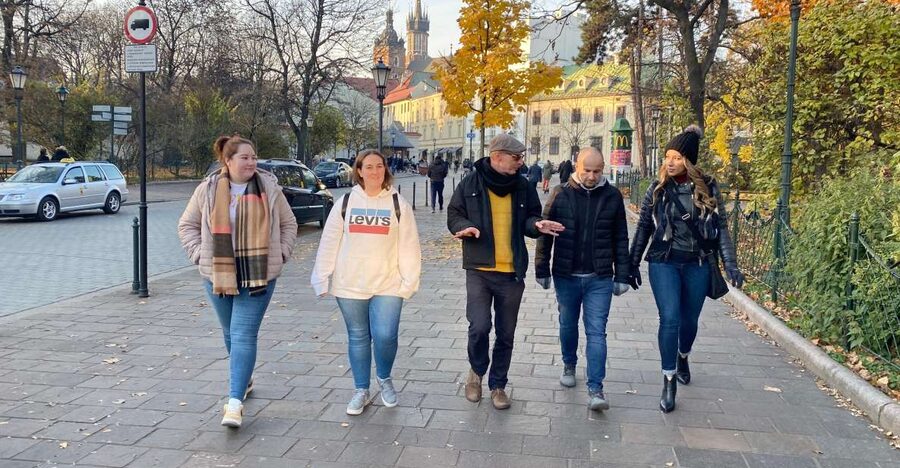 Krakow: Old Town Highlights Walking Tour - Who should book this Old Town highlights walk