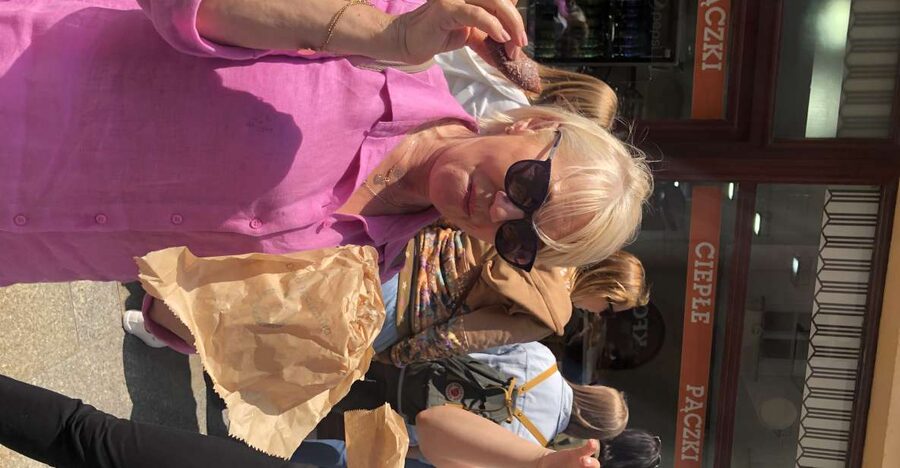 Krakow: Old Town & Jewish Quarter Food Tour with 10 Tastings - A honey vodka shot in one of Krakow’s oldest bars