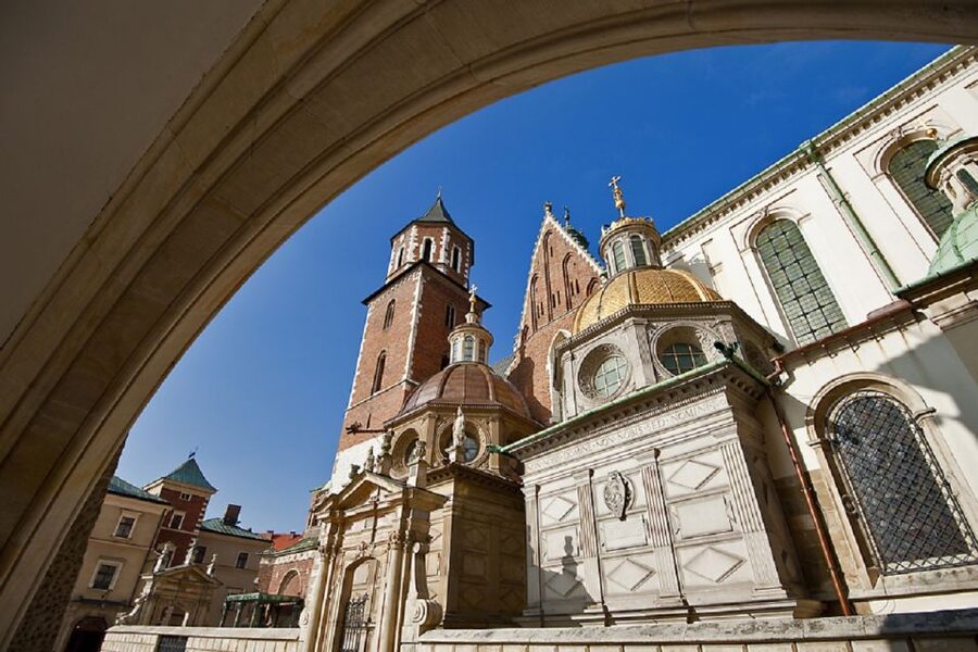 Krakow: Old Town Private Guided Walking Tour - First steps at Florian’s Gate, then into real Old Town