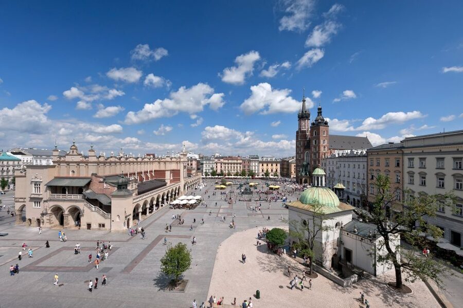 Krakow: Old Town Private Guided Walking Tour - Value check: is $16 per person really worth it?