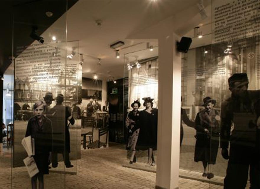 Krakow: Oskar Schindler's Factory Guided Tour&Pickup Options - Schindler’s Enamel Factory, where the past is the building