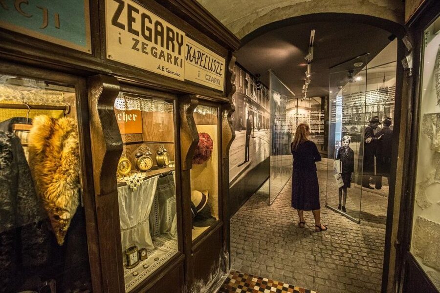 Kraków: Oskar Schindler's Factory Tour and Admission Ticket - Key Points Before You Go