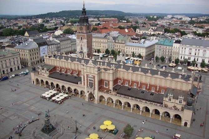 Krakow Private Walking Tour with Schindler's Factory - Remuh Synagogue and Remuh Cemetery on a respectful visit