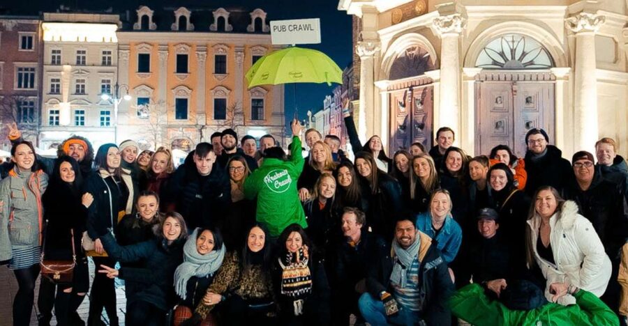 Krakow: Pub, Bar & Club Crawl - How the meeting works in Krakow’s Old Town