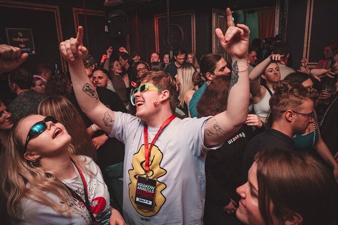 Krakow Pub Crawl with Free Alcohol & Karoake +4 Clubs/Bars - Key Things That Make This Pub Crawl Worth Your Time