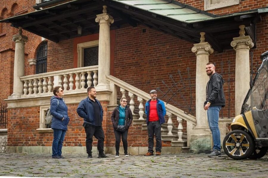 Krakow: Regular Extended City Sightseeing Tour By Golf Cart - A 135-minute Krakow loop that saves your feet