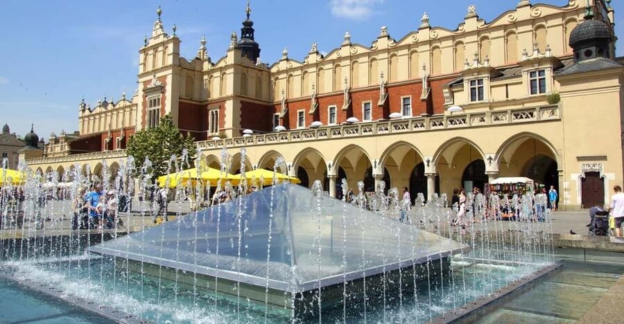 Krakow's Rynek Underground Museum Tour with Ticket and Guide - Entering Rynek Underground Fast, Without the Headache